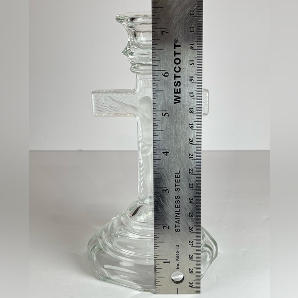 Vintage Home Interiors Glass crucifix taper candle holder - Picture 8 of 9